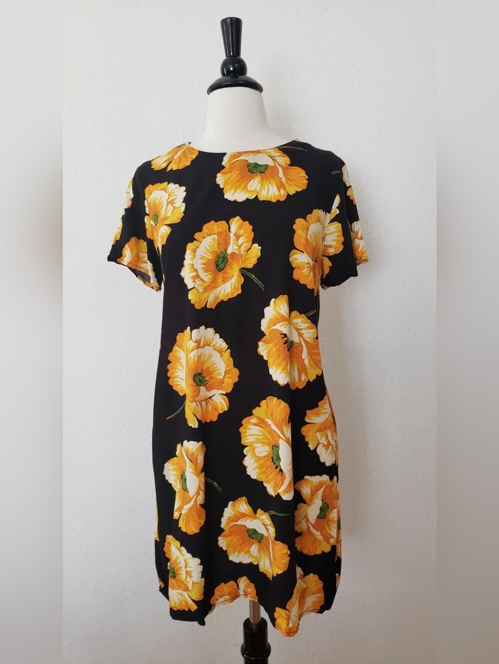 Black Floral Short-Sleeve Dress with Orange Poppy Print - Picture 2 of 4